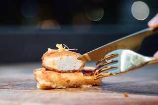 United States regulator approves consumption and sale of lab-grown meat