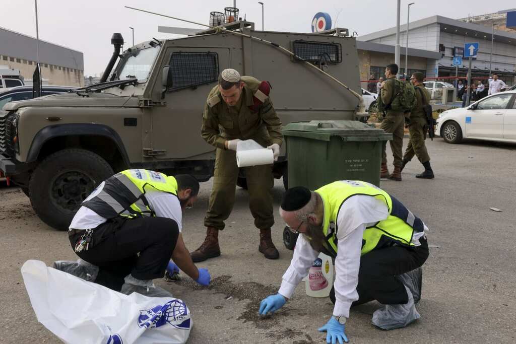 WION Dispatch: Palestinian teen steals two cars, crushes Israeli civilians
