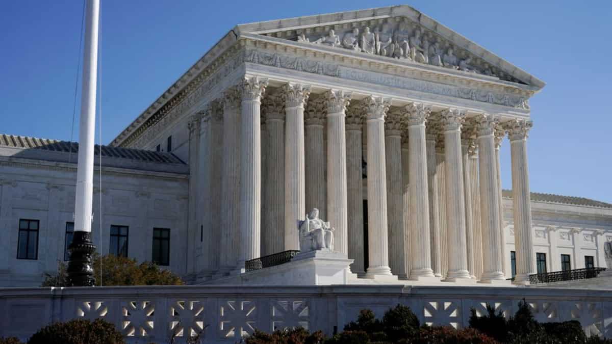 US: Justice Alito denies allegations of involvement in 2014 Supreme Court leak, amid calls for probe US: Justice Alito denies allegations of involvement in 2014 Supreme Court leak, amid calls for probe