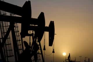Relentless US crude stockpile decline spurs buoyant oil market