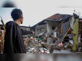 Indonesia earthquake kills over 160