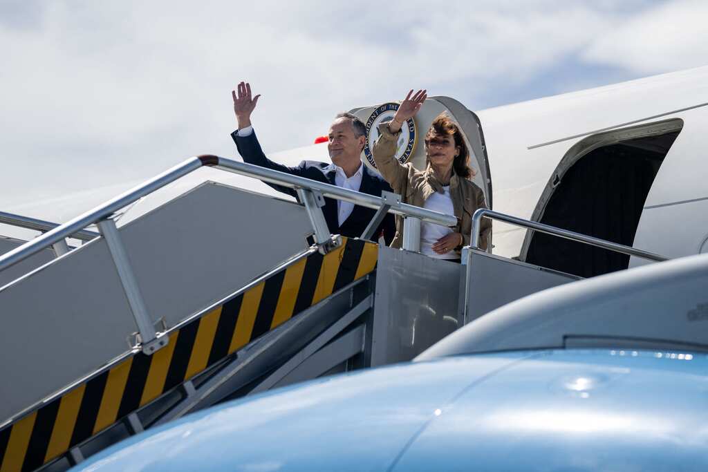 US Vice President in the Philippines on a three-day visit: Harris visits the Palawan island