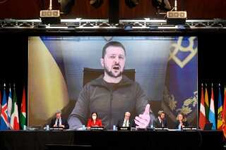 Russia ‘not aiming to change Ukraine regime’, says Kremlin spokesperson