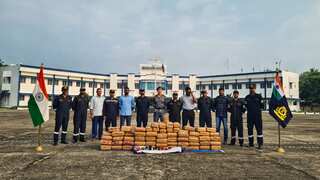 India: Coast Guard intercepts fleeing boat, recovers contraband valued at $159K