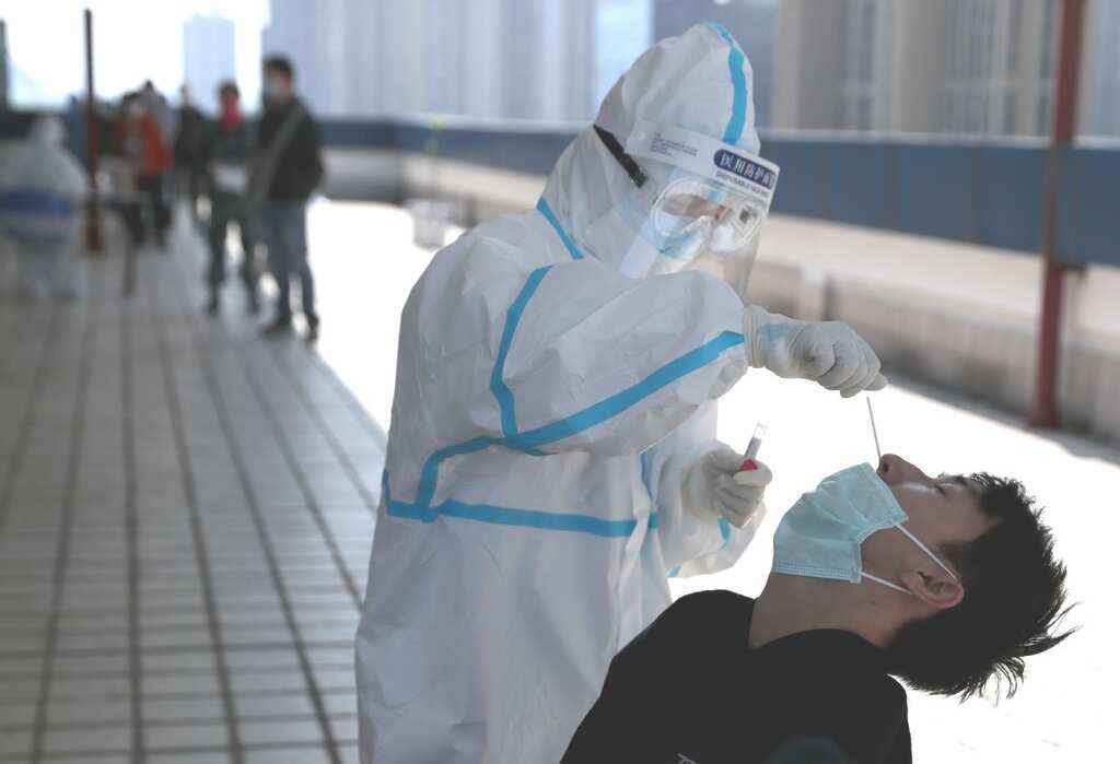 Beijing COVID-19 cases double in two days; Parks, malls and museums shut