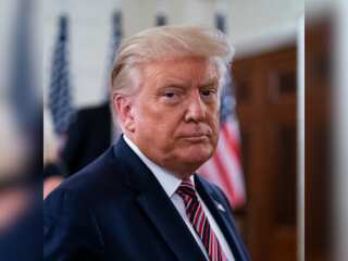 Supreme Court allows lawmakers to access Trump's tax records