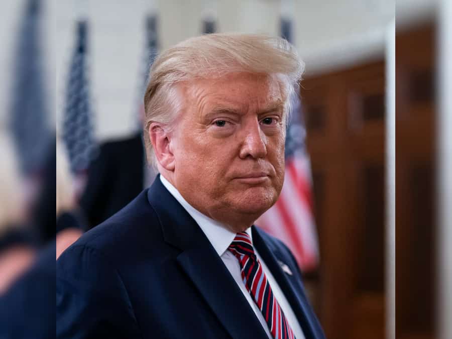 Supreme Court allows lawmakers to access Trump's tax records