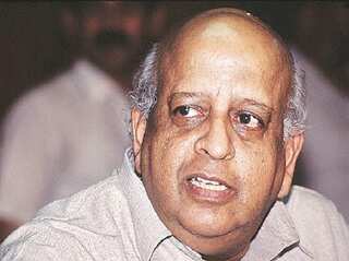 ‘Need people like TN Seshan’: Indian apex court bats for strong election commission