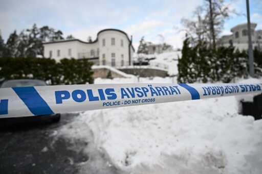 Sweden: Couple arrested on suspicion of spying for Russia; third suspect bought in for questioning