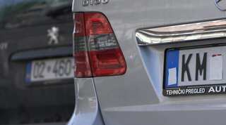Kosovo and Serbia agree to end long-standing dispute over car licence number plates