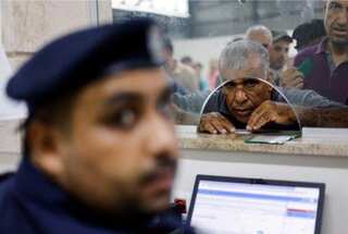 Israel cancels 200 work permits issued to Palestinians from Gaza Strip after bomb scare