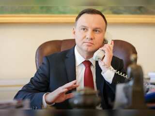 Poland President Duda duped by prankster pretending to be Macron