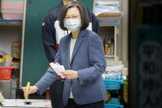 Amid rising China tensions, Taiwan kicks off local midterm elections