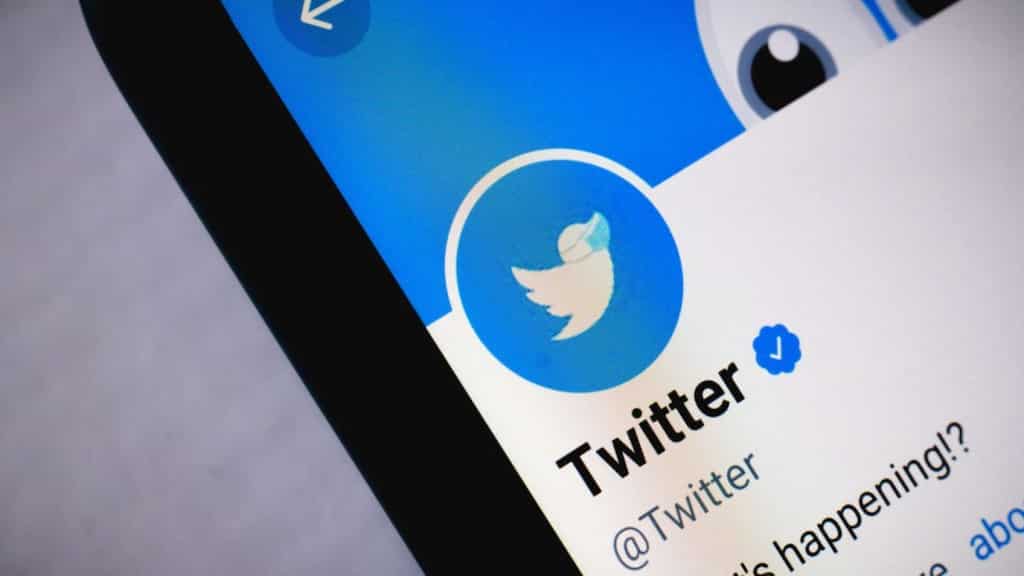 Twitter Blue Tick Relaunched: Elon Musk plans to roll out gold and grey ticks next Friday