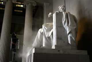 Abraham Lincoln's another statue vandalised in Chicago, second such incident in 2 months