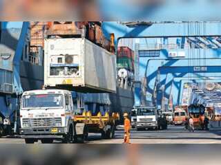 India tries to narrow a ballooning trade deficit with Russia