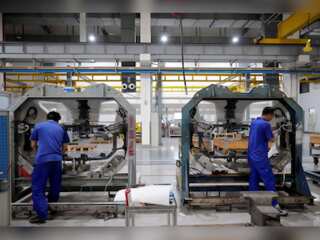 World Business Watch: China's factory, service activities shrink to 7 month low
