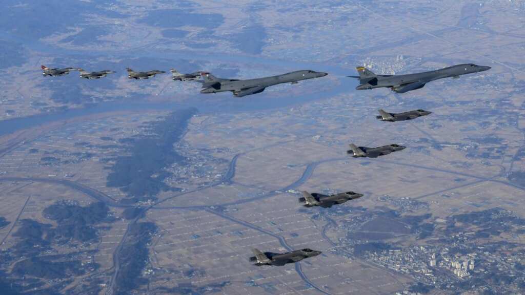 South Korea scrambles jets after eight Chinese, Russian warplanes enter its air defence zone
