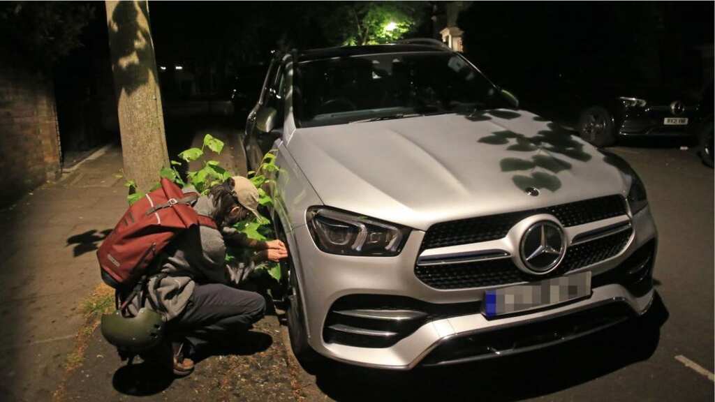 Climate activists deflate tyres of over 900 SUVs worldwide overnight to protest ‘luxury emissions’