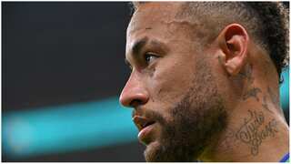 WATCH: Neymar’s lookalike fools security guard, fans in Qatar; got access to the pitch
