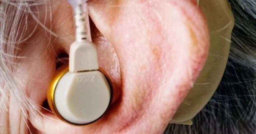1 billion youngsters are at risk of going deaf