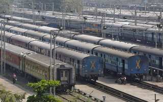 India: 4 killed as Railway Protection Force constable opens fire in moving train