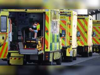 UK: Ambulance workers to strike; Rishi Sunak calls nurses strike threat 'very regrettable'