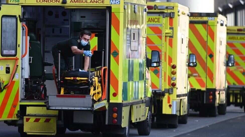 UK: Ambulance workers to strike; Rishi Sunak calls nurses strike threat 'very regrettable'