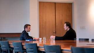 Macron meets Musk a day after flagging concerns about Twitter