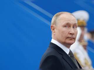 War in Ukraine: Russian oil cap regulates shipping, insurance firms of participating countries