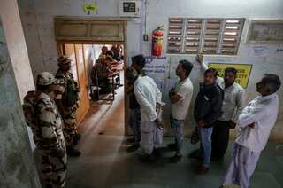 Gujarat polls 2022: 34.74% voter turnout till 1 pm, PM Modi, Amit Shah cast their votes