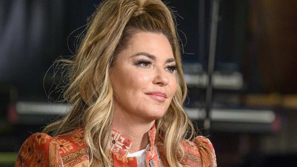 Shania Twain feels good posing nude to flaunt her 'menopausal body'