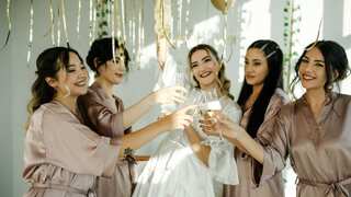 5 travel essentials to pack for your bachelorette vacation