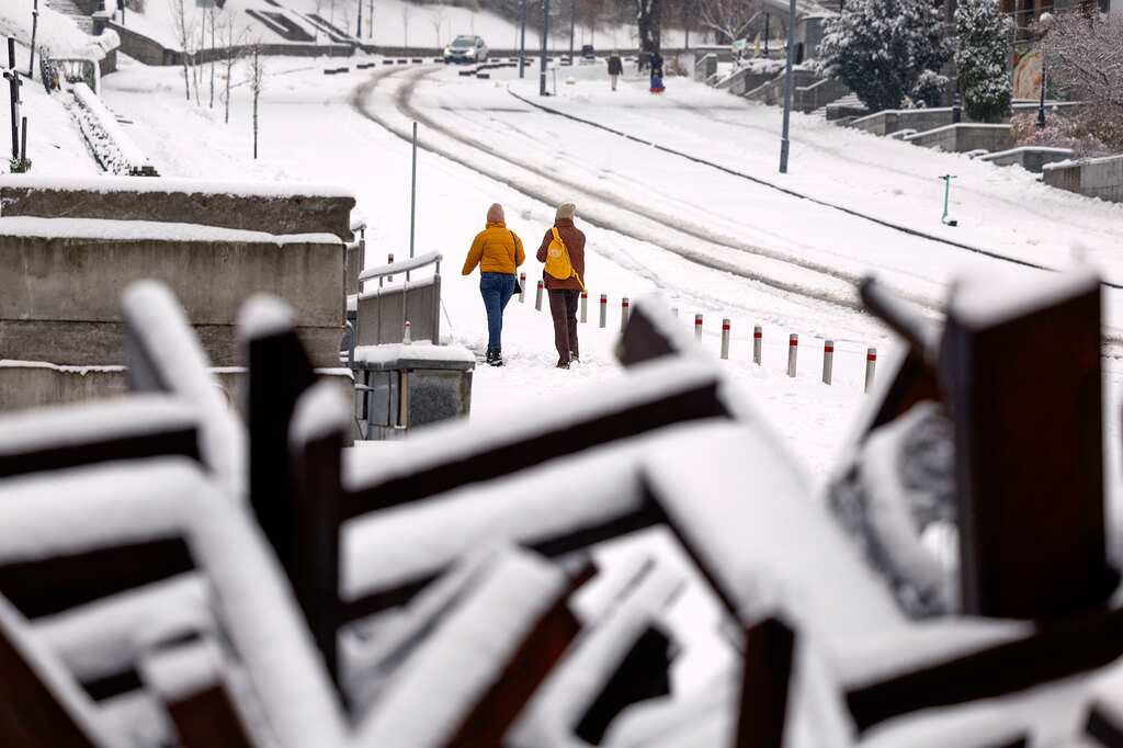 War in Ukraine: G7 price caps on Russian oil kicks in; Kyiv faces cold, dark winter