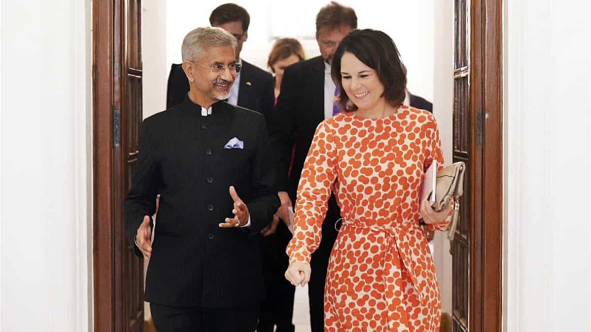 Jaishankar says India's trade with Russia is 'quite small' compared to European nations Jaishankar says India's trade with Russia is 'quite small' compared to European nations