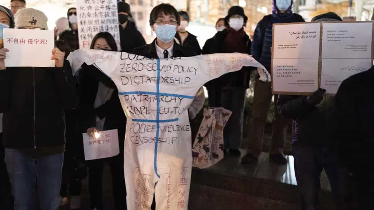 Protest against China's zero-Covid and for political change