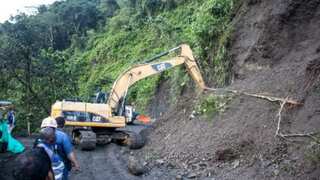 Colombia: Landslide buries bus, at least 33 dead