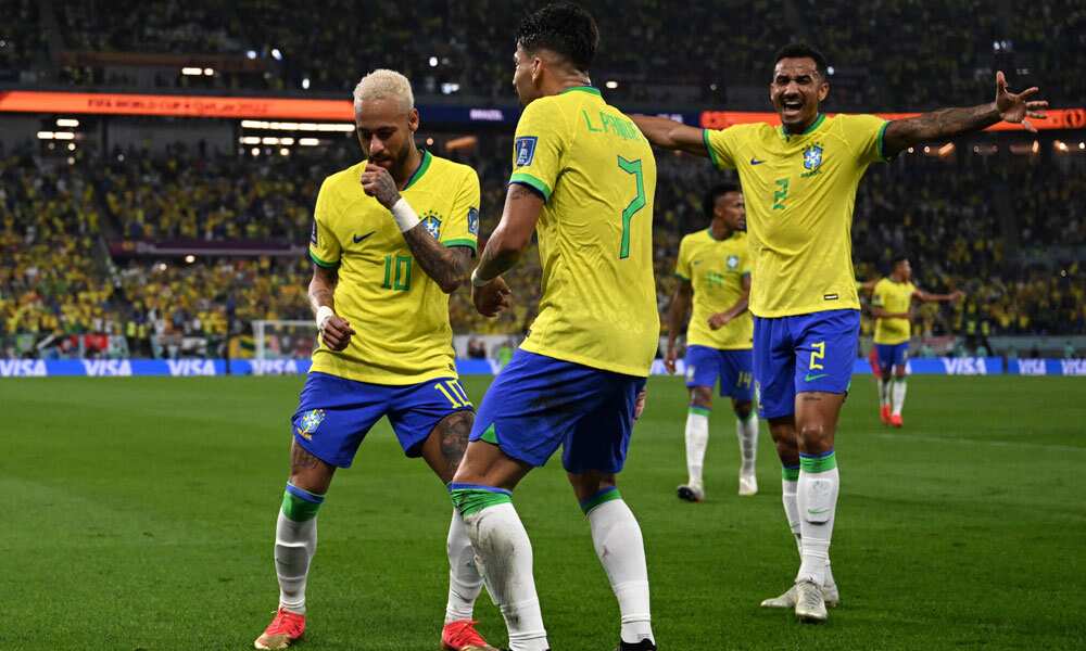 Brazil beats South Korea 4-1 to storm into quarter-finals