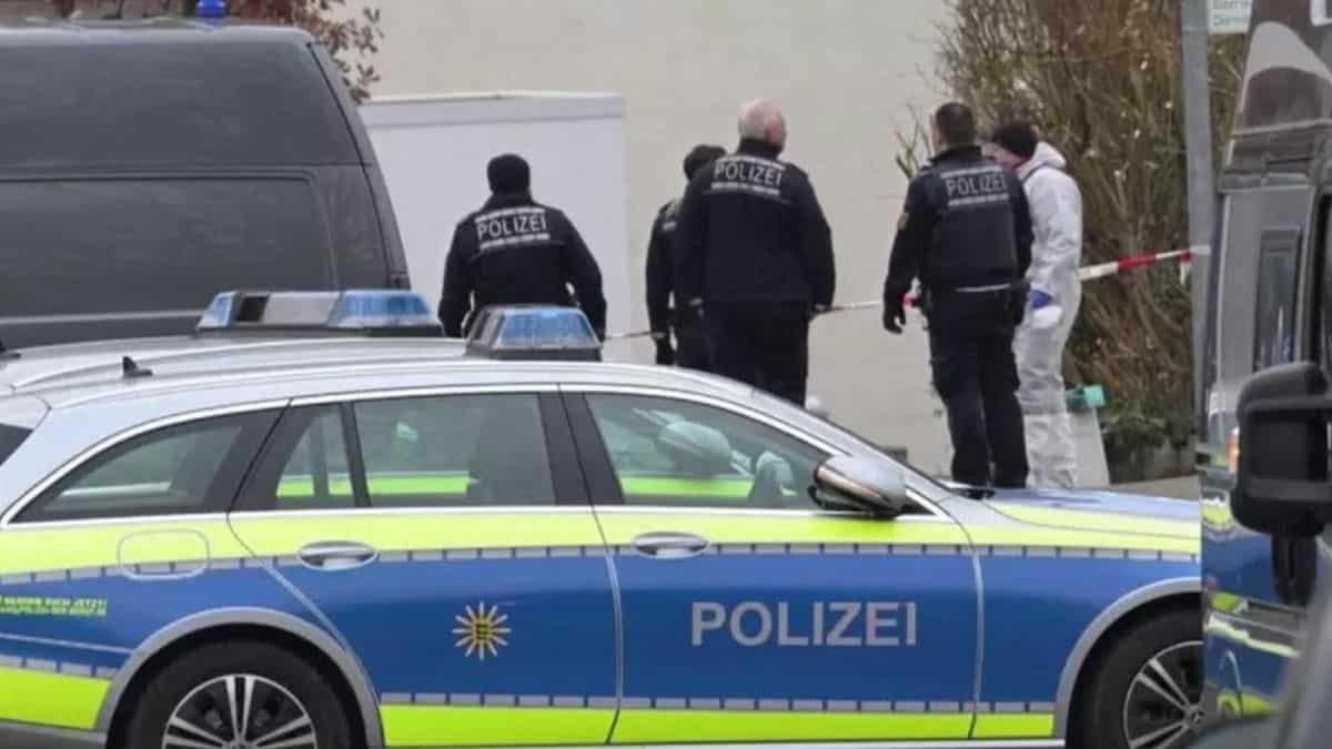 Germany: Asylum-seeker arrested after schoolgirl killed in knife attack Germany: Asylum-seeker arrested after schoolgirl killed in knife attack