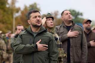 Volodymyr Zelensky arrives in Donetsk region’s city of Sloviansk amid ongoing conflict
