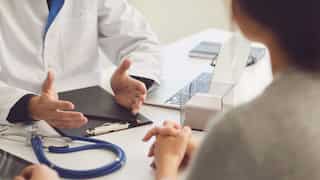 US: Three more women file sexual assault case against cosmetic doctor who died by suicide 