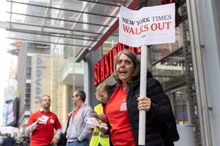 Journalists, other employees of New York Times strike en masse for first time in 40 years
