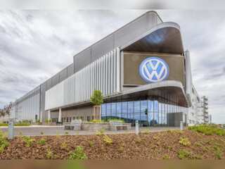 World Business Watch | Volkswagen postpones decision on gigafactory in eastern Europe