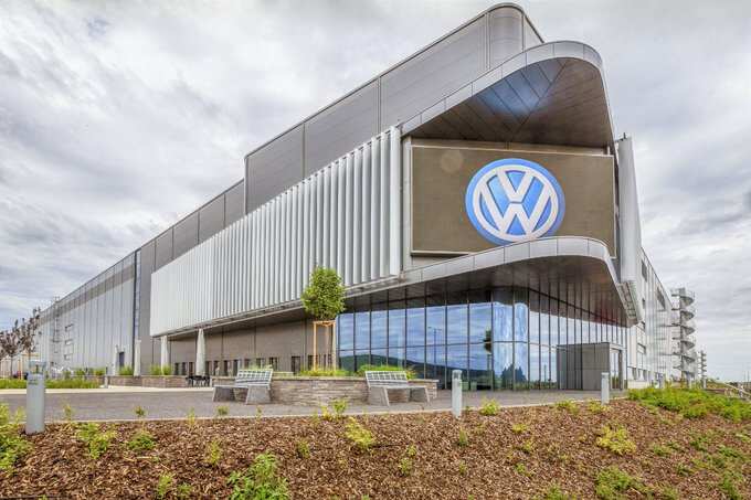 World Business Watch | Volkswagen postpones decision on gigafactory in eastern Europe