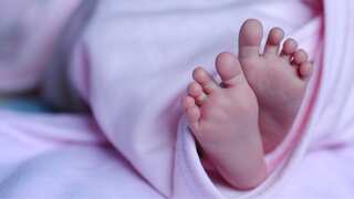 Newborn with umbilical cord still attached found abandoned on a bridge in Texas