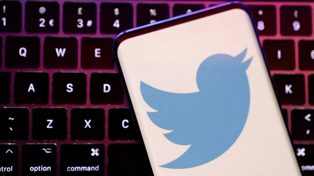 Twitter to relaunch blue tick at $8, but iOS users will have to pay $11