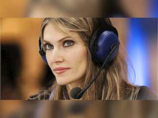 Greek M.E.P suspended over graft probe, Eva Kaili arrested over bribery