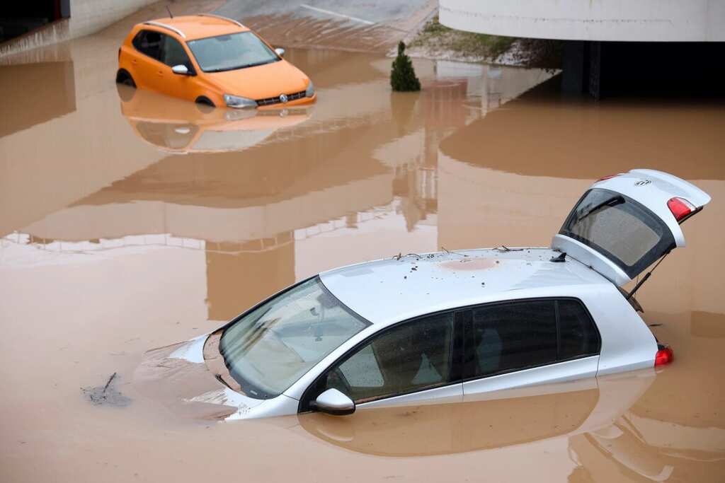 WION Climate Tracker | Bosnia: At least one person dead due to floods