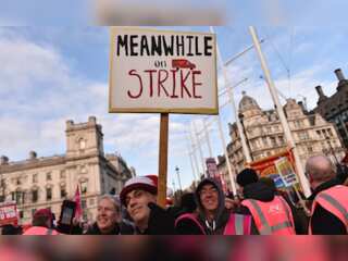 TUC: 2022 the worst year for real wage growth in almost 50 years | UK