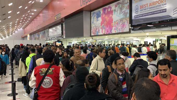 Chaos at Indian airports ahead of holiday season